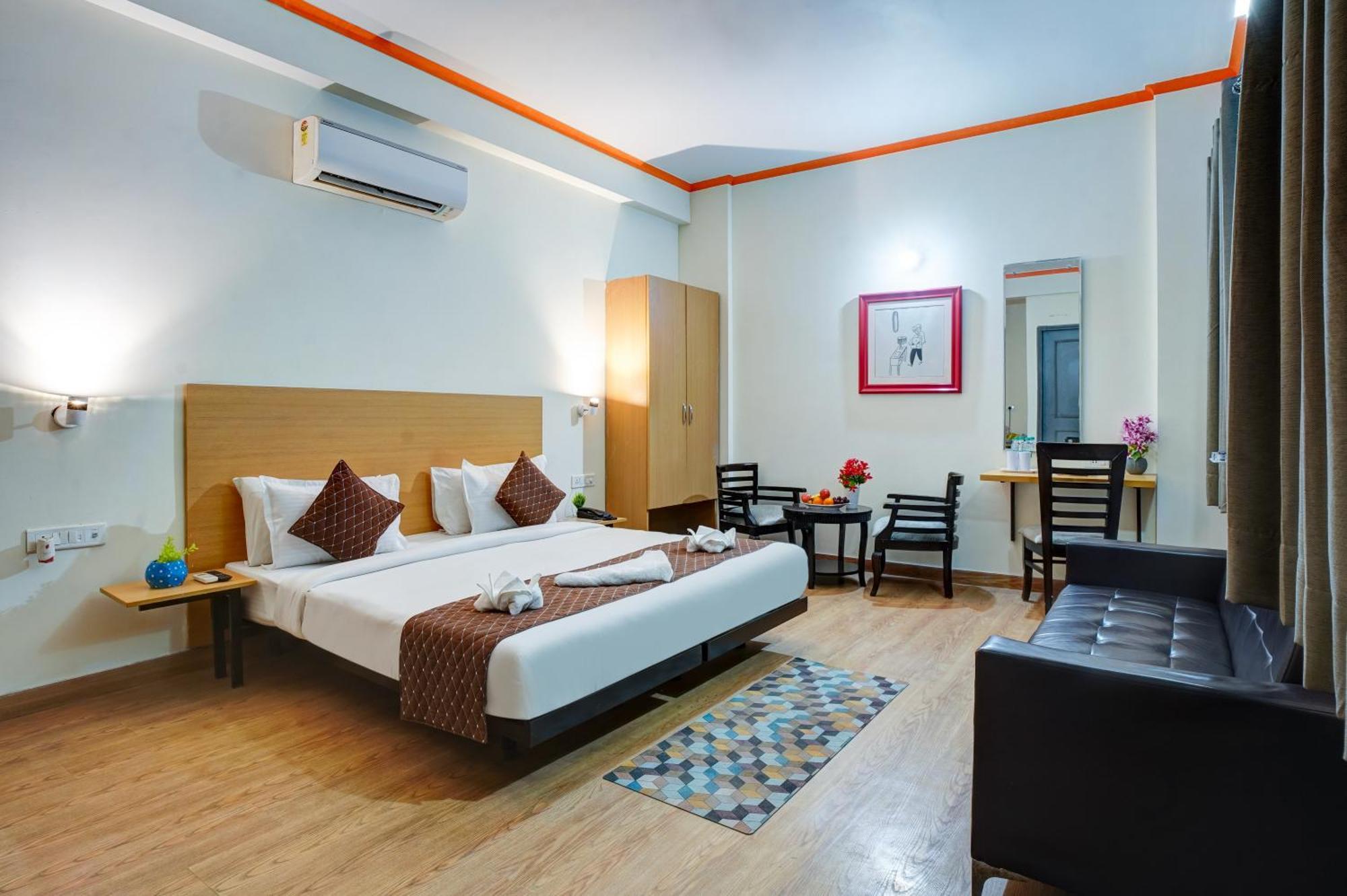 Hotel Noida Express Eksteriør billede