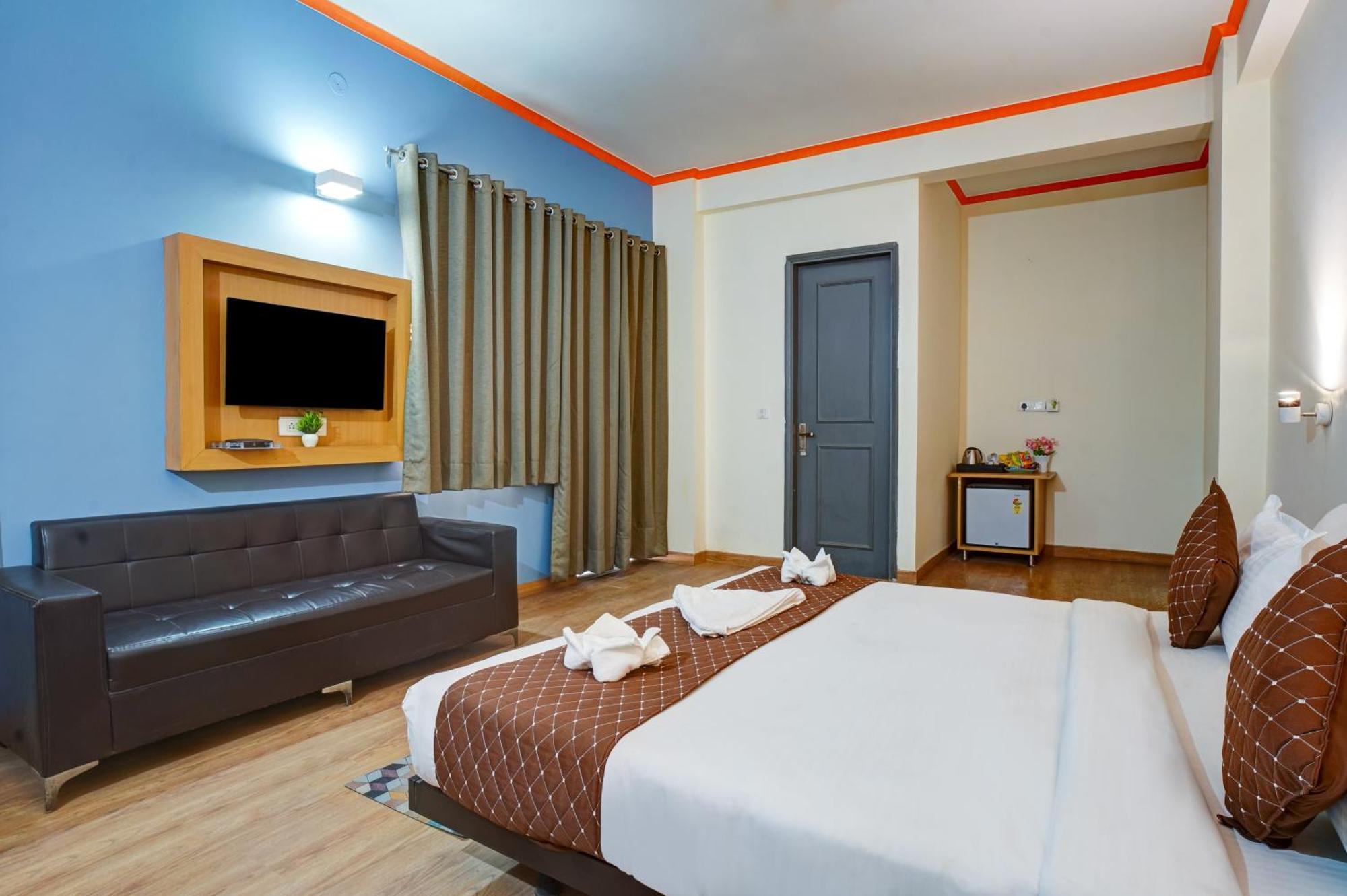 Hotel Noida Express Eksteriør billede