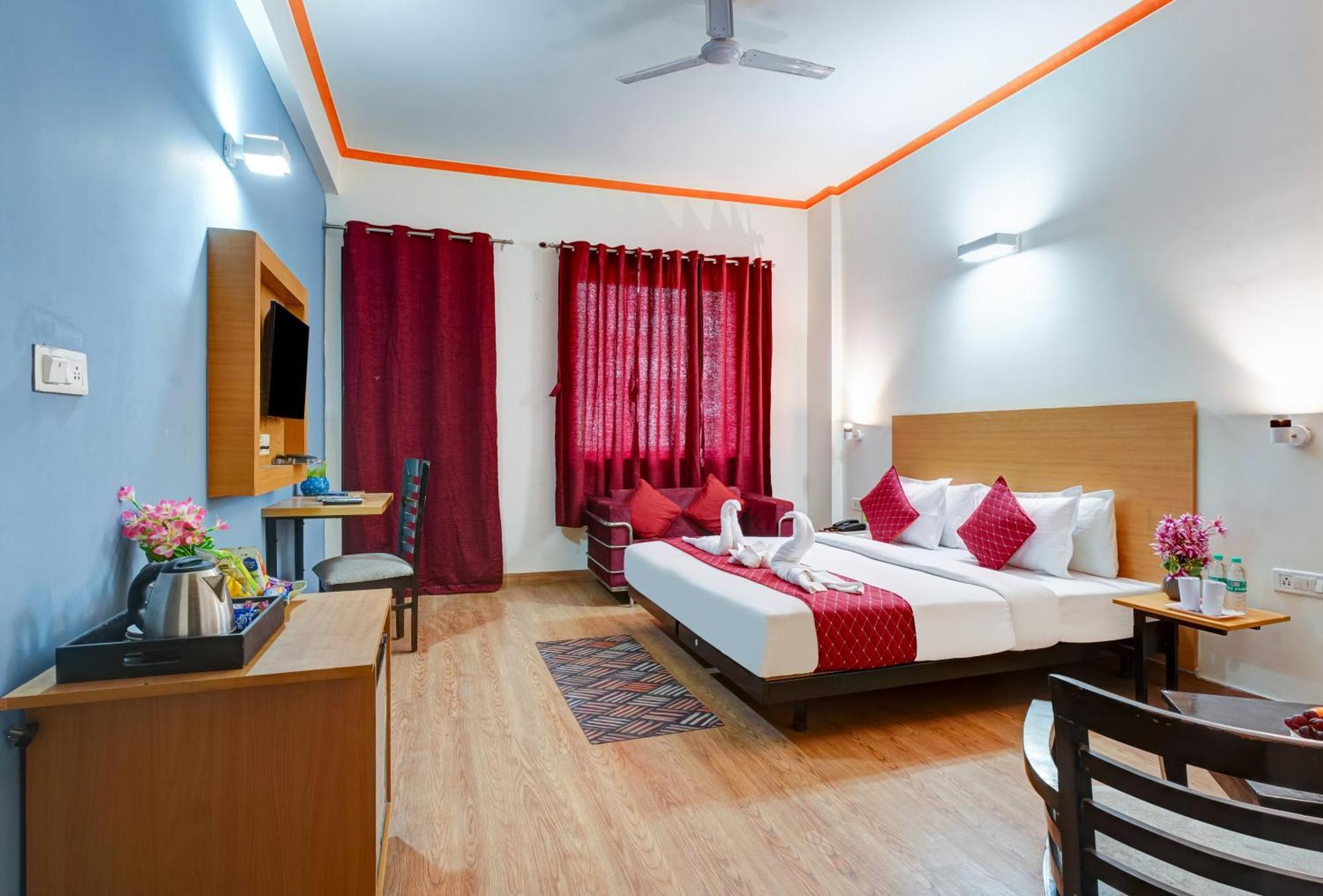 Hotel Noida Express Eksteriør billede